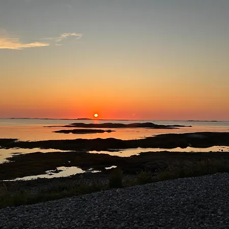 Et Hus Dypt I Havet Holiday home *