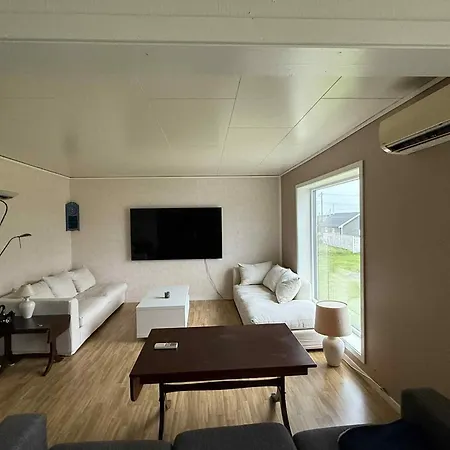 Et Hus Dypt I Havet Holiday home *