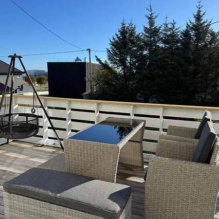 Et Hus Dypt I Havet * Steinshamn